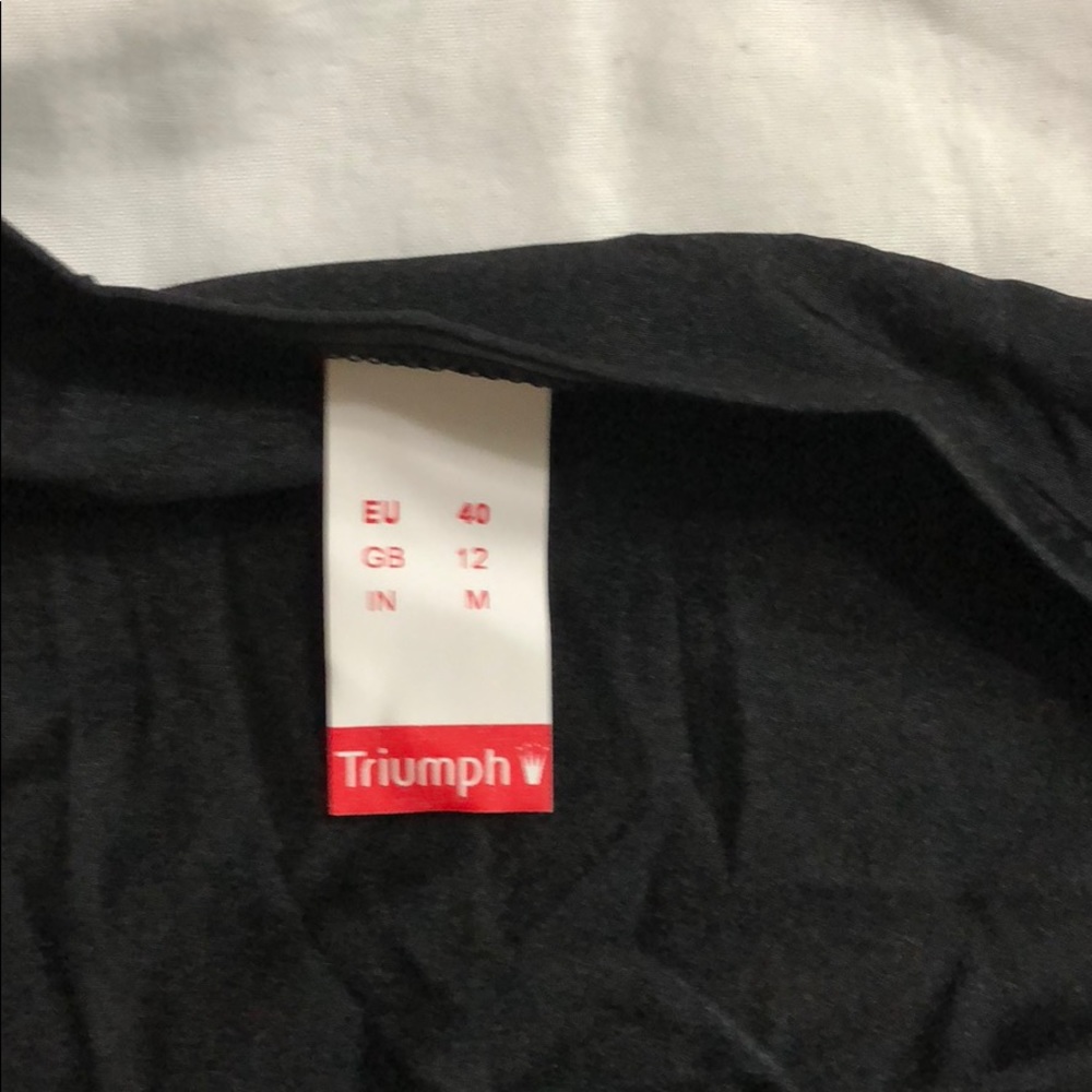 Bikini - Picture 2 of 3